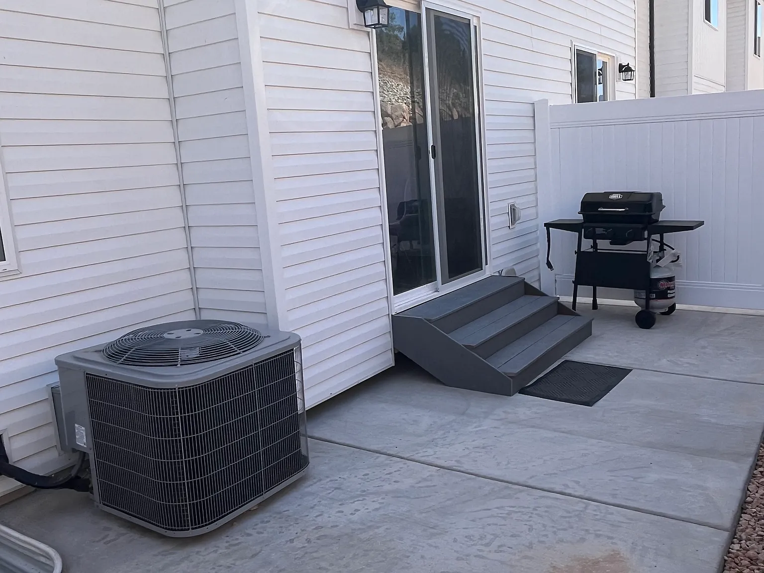 Clark Condo 3 — Photo 4