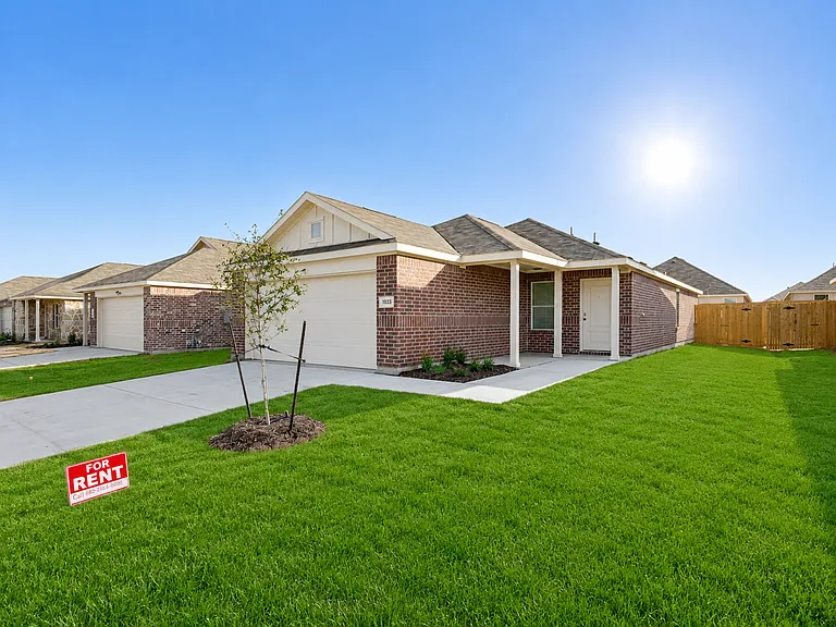 1033 Cortijo Way — Photo 3