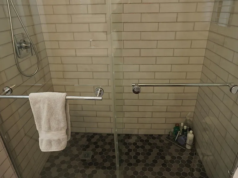 100 Pelican Pointe Dr #103 — Photo 13