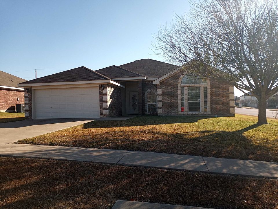 1st image of 2402 Gail Dr