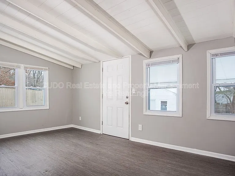 1324 N Osage St — Photo 6