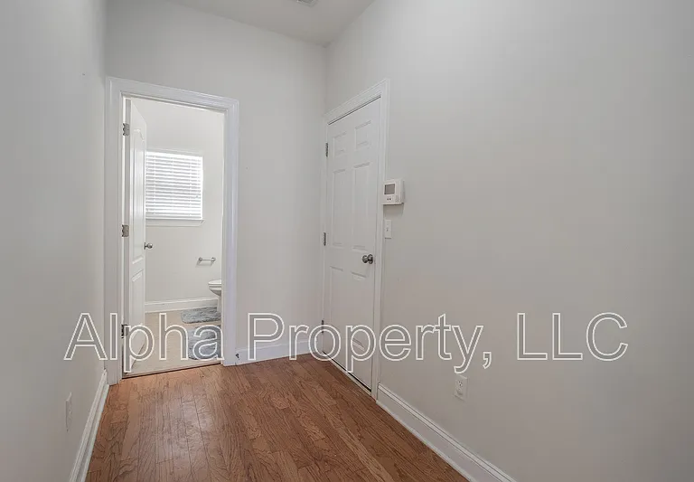 311 Cypresshill Ct — Photo 8