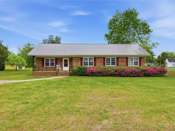 113 3rd St, Dublin, NC 28332