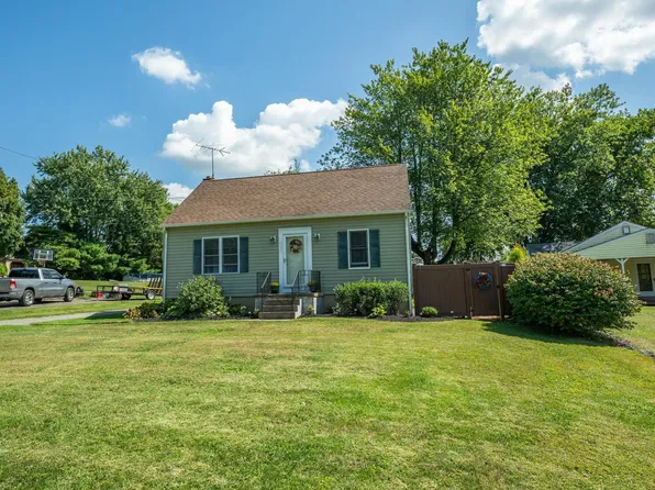 2345 N 5th St, Perkasie, PA 18944