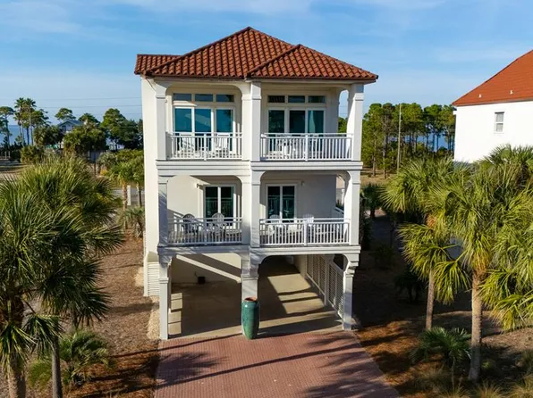 1824 Sunset Dr, Saint George Island, FL 32328