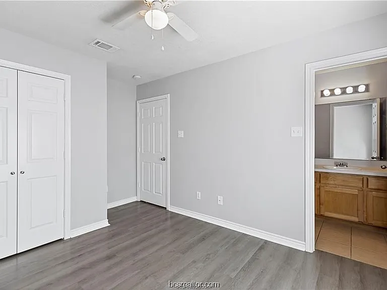 510 Freeman Ave — Photo 15