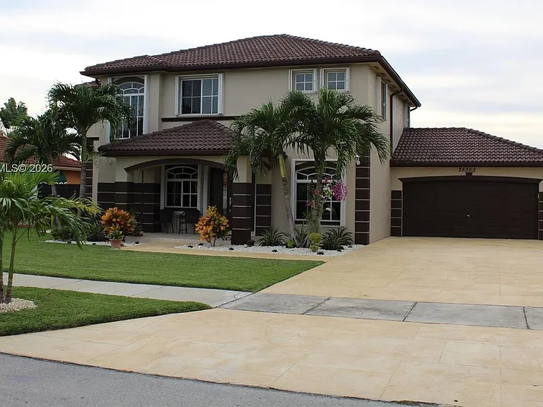 25352 SW 122nd Ct — Photo 25