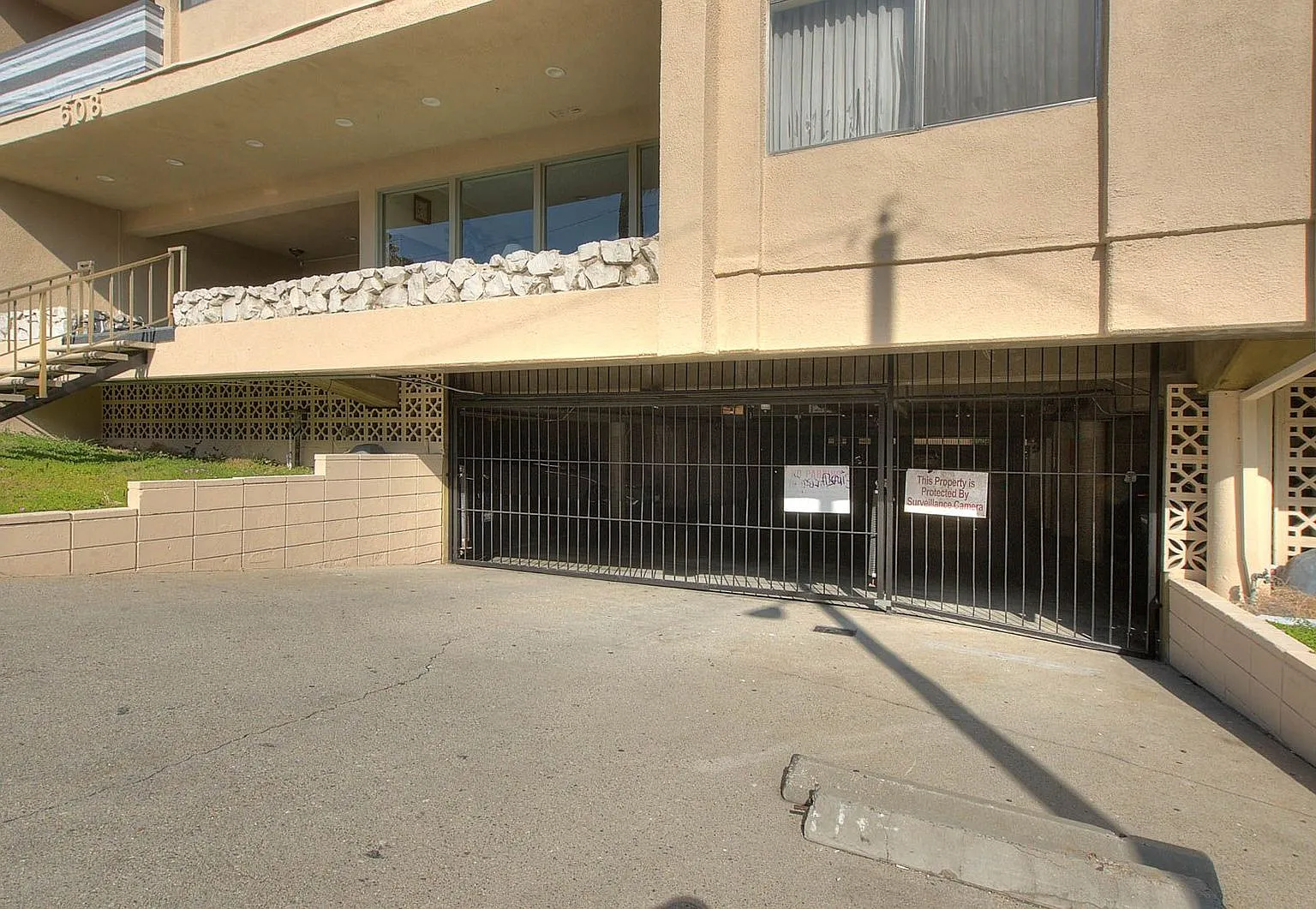 608 N Taylor Ave, Unit 211, Montebello — Photo 4
