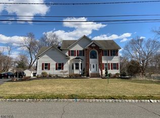 31 Duval St, Bridgewater, NJ 08807