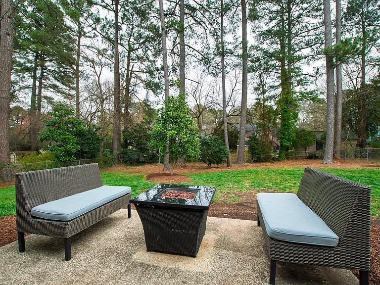 5920 N Hills Dr — Photo 16