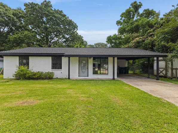 202 Elizabeth Ave, Petal, MS 39465