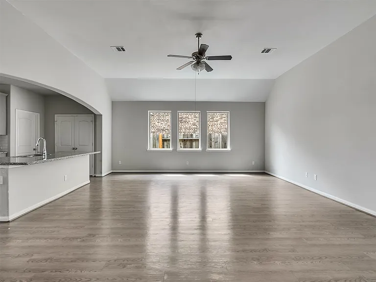 2643 Dry Creek Dr — Photo 14