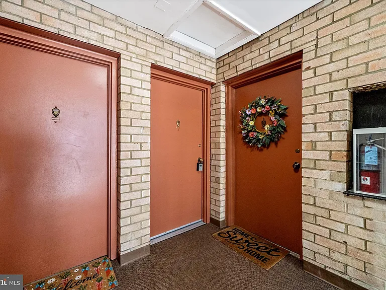 12202 Braxfield Ct #16/228 — Photo 3