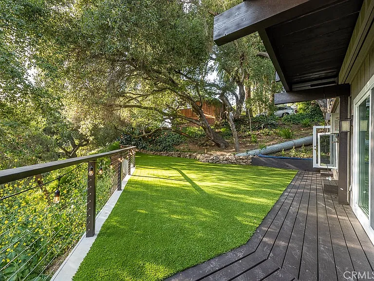 21670 Encina Rd — Photo 27