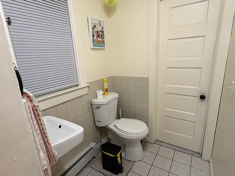 137 Hawkins St — Photo 5