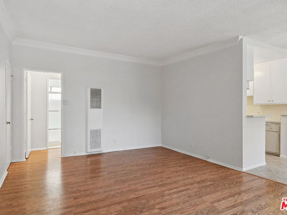 1st image of 1216 N Detroit St #5