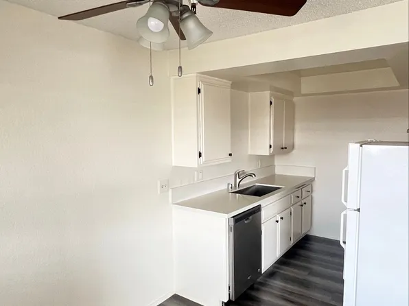 13707 Yukon Ave, 13707 Yukon Ave APT 2, Hawthorne, CA 90250