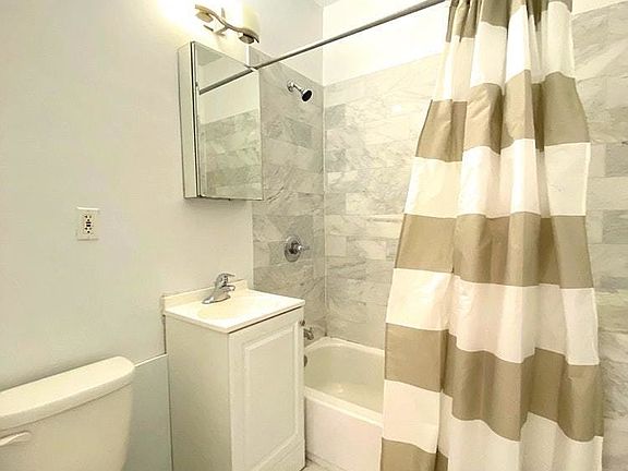 5th image of 61 Delancey St #1R