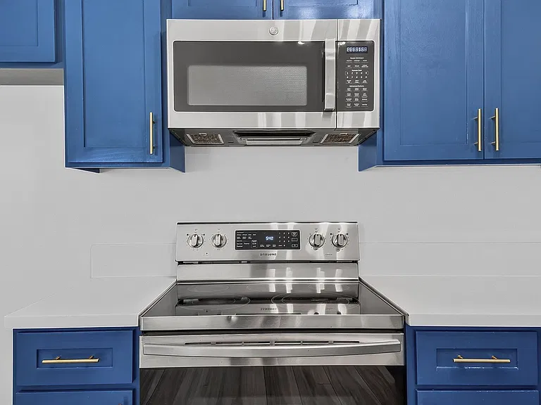 1332 Walnut Ave — Photo 9