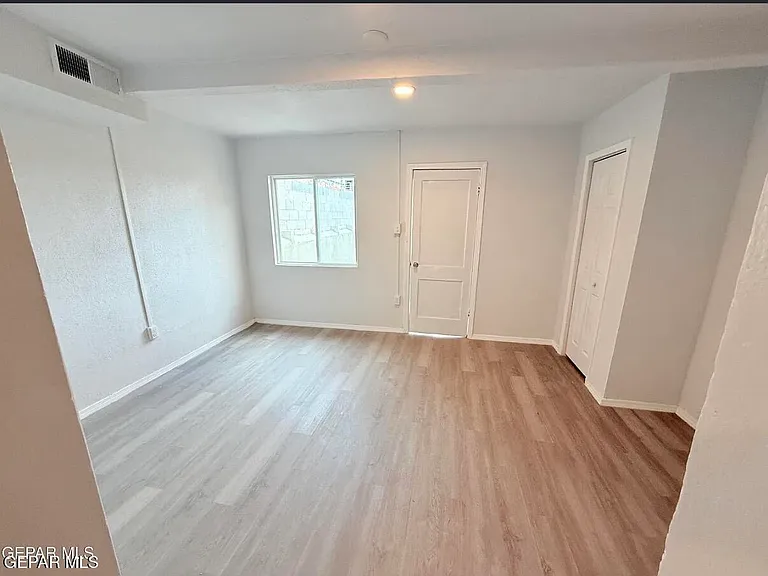5658 Dailey Ave — Photo 13