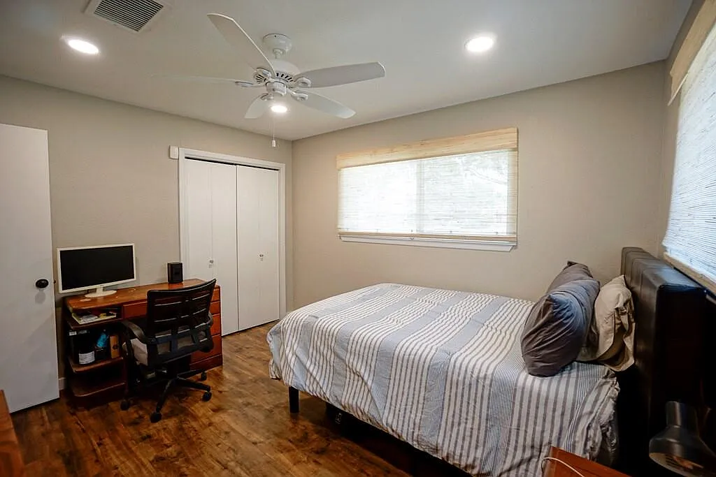 3 bed, 2.0 bath, 1848 sqft, $3,000 — Photo 4