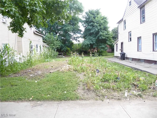 6707 Colgate Ave, Cleveland, OH 44102