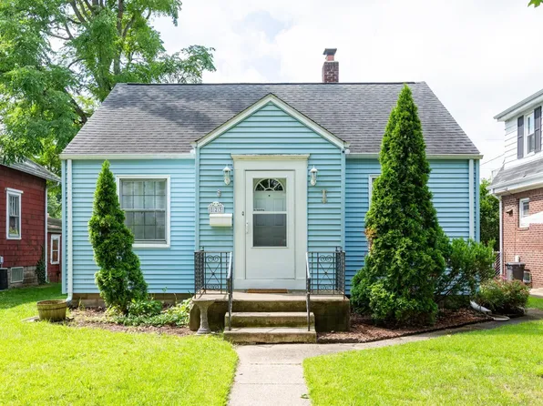 823 W Grove St, Mishawaka, IN 46545