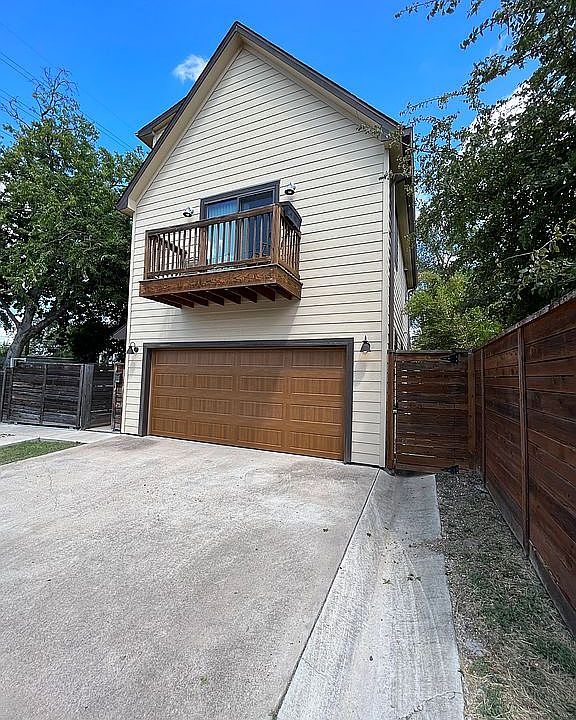 1st image of 913 W Annie St #B