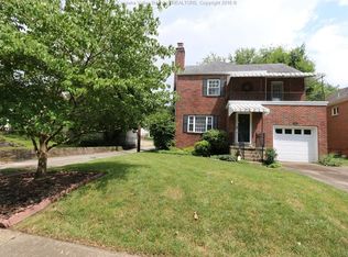 902 Maple Rd, Charleston, WV 25302