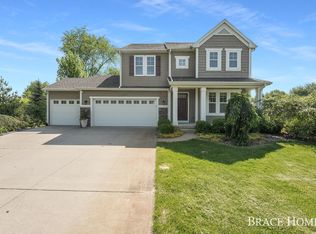 8410 Curley Trl SE, Caledonia, MI