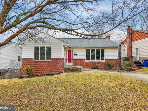 6104 Quebec Pl, College Park, MD 20740