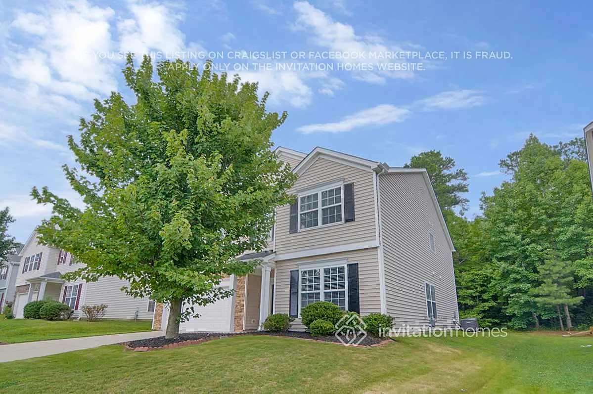 2349 Lazy River Dr Raleigh, NC 27610 — Photo 2