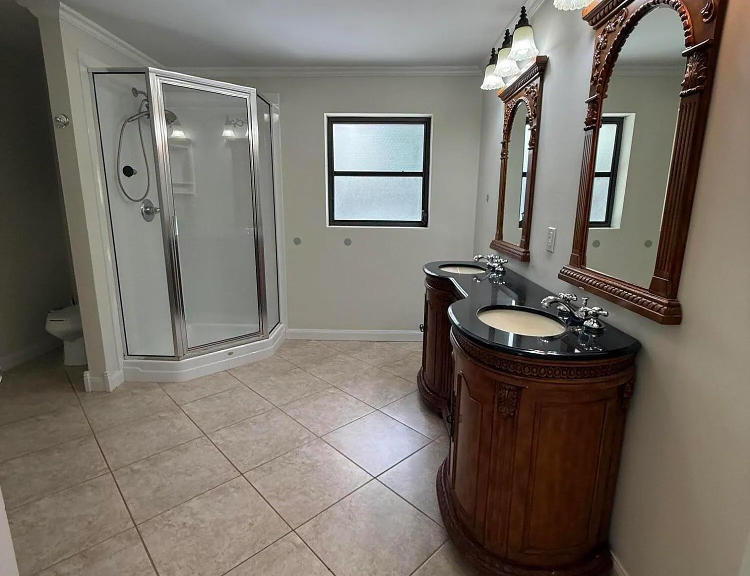 3 bed, 2.0 bath, 2056 sqft, $4,950 — Photo 4