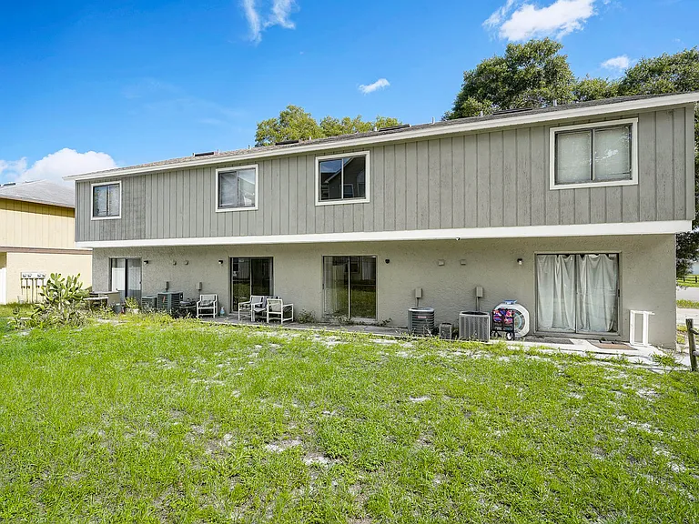 12062 Tift Cir — Photo 18