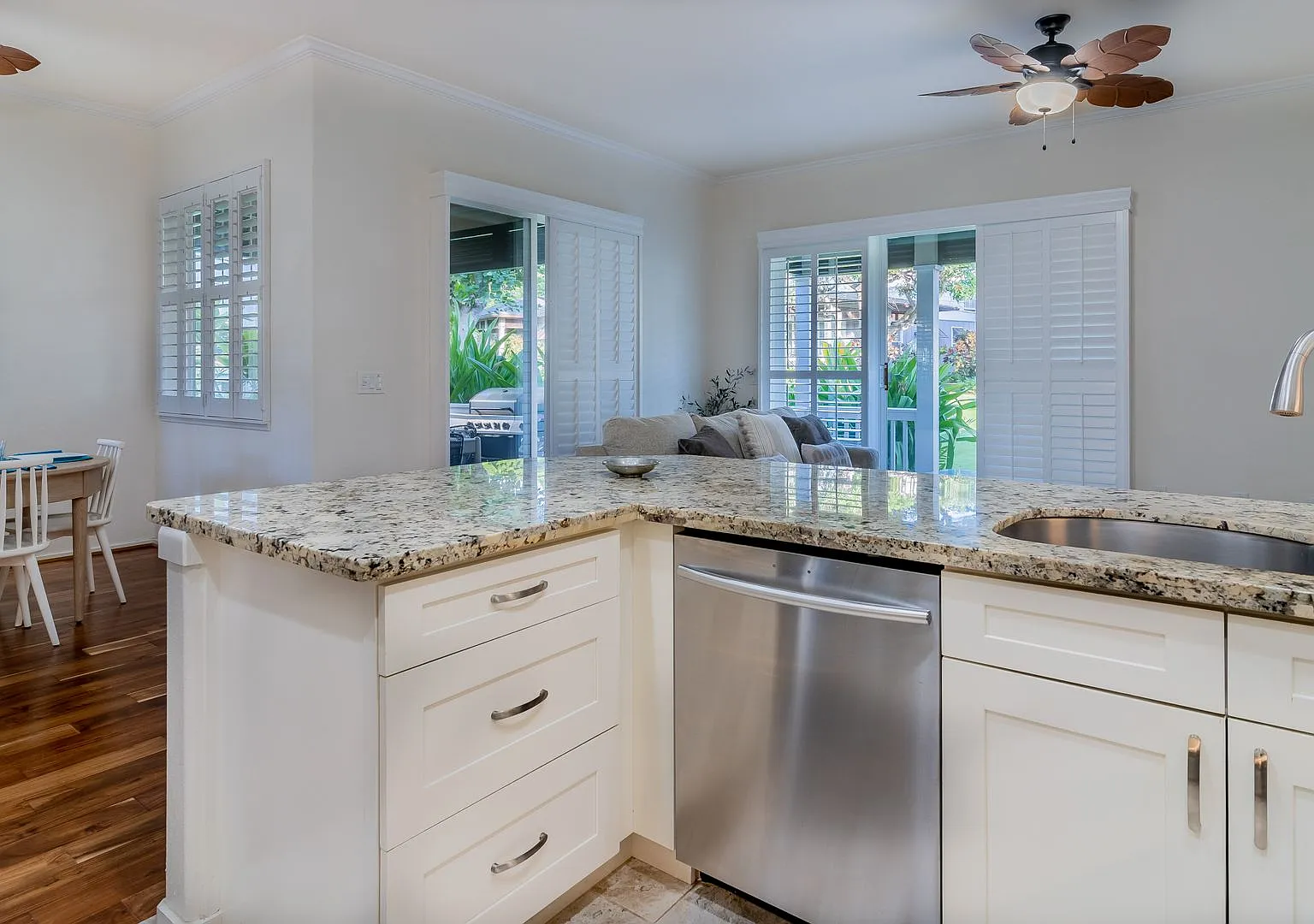 Coconut Plantation 1158-1: Luxe 3BR Near Beach — Photo 3