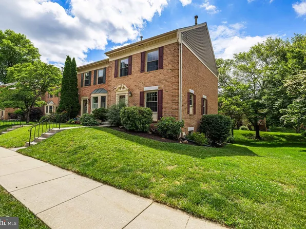 15 Victoria Falls Ct, Sparks, MD 21152