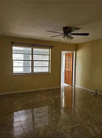6240 SW 22nd Ct — Photo 10