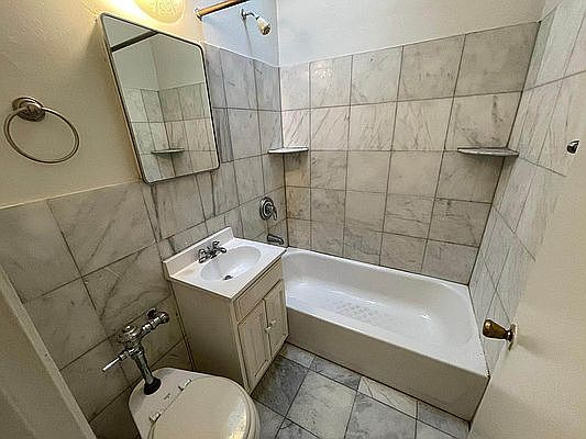 5th image of 336 E 87th St APT 4B