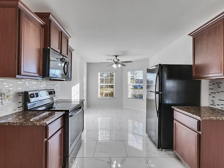 22419 Iron Mill Dr — Photo 13