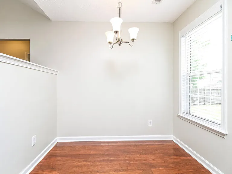 615 Zellwood Dr — Photo 5