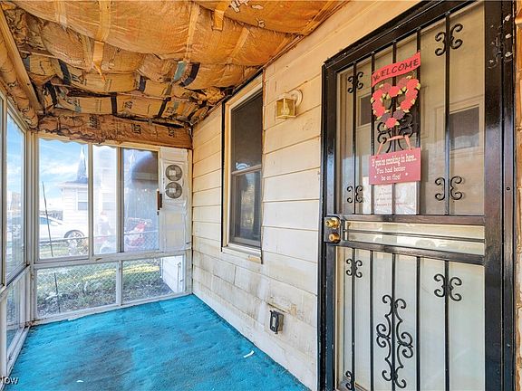 3rd image of 4660 Gallup Ave