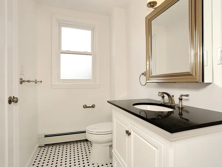 413 Jefferson St #3 — Photo 10