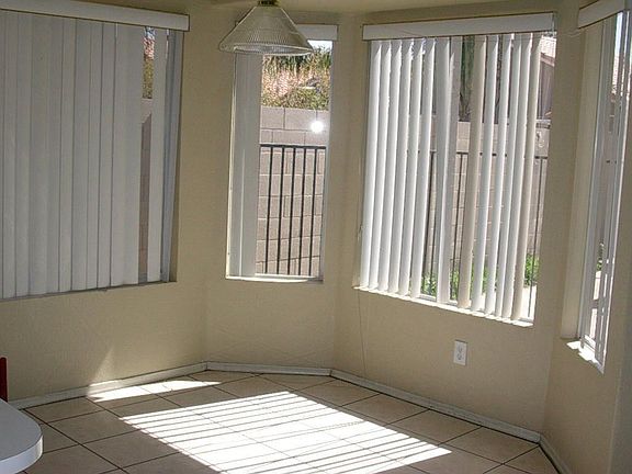 3rd image of 6935 E Lakeview Ave