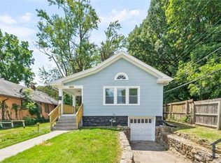6616 Tracy Ave, Kansas City, MO 64131