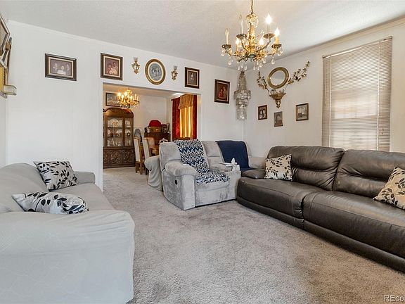 4th image of 4662 Lincoln Street