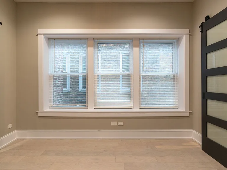 4745 N Beacon St #3S — Photo 31