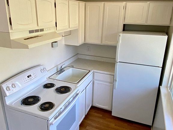 2nd image of 518 Avenue Alhambra #10