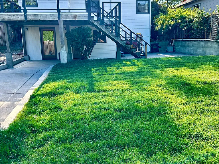 1030 Lander St #2 — Photo 7
