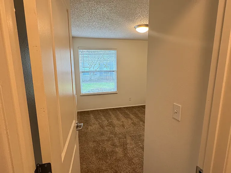 Meridian Village — Photo 43