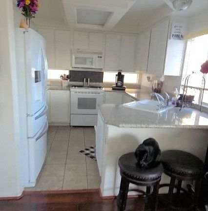 5th image of 799 Plantain Lily Ave